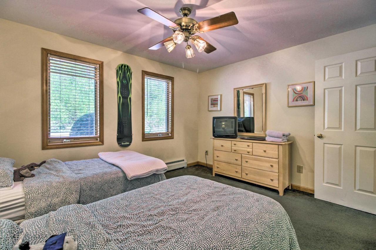 Timber Creek Townhome With 2 Decks And Mtn Views! West Dover Luaran gambar