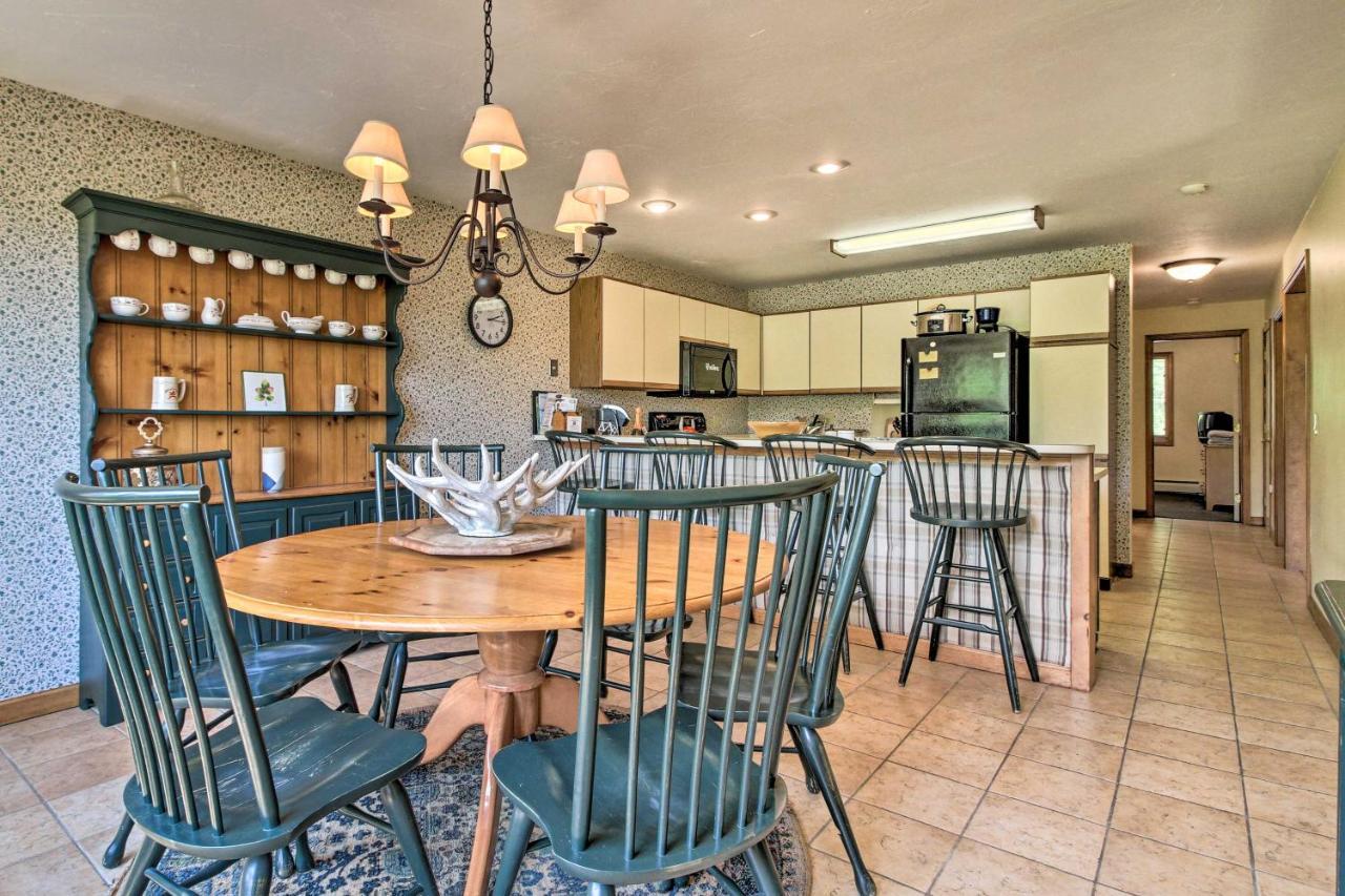 Timber Creek Townhome With 2 Decks And Mtn Views! West Dover Luaran gambar