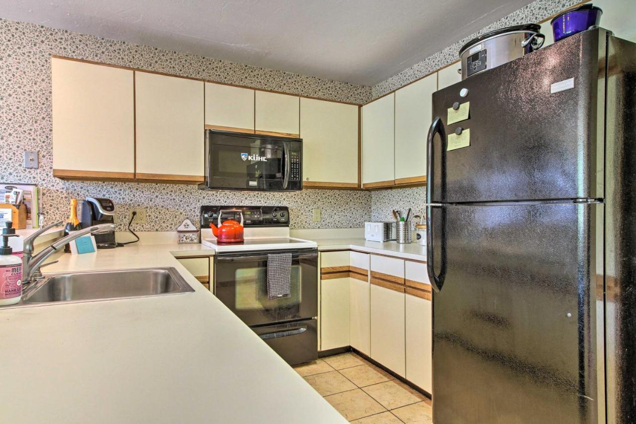 Timber Creek Townhome With 2 Decks And Mtn Views! West Dover Luaran gambar