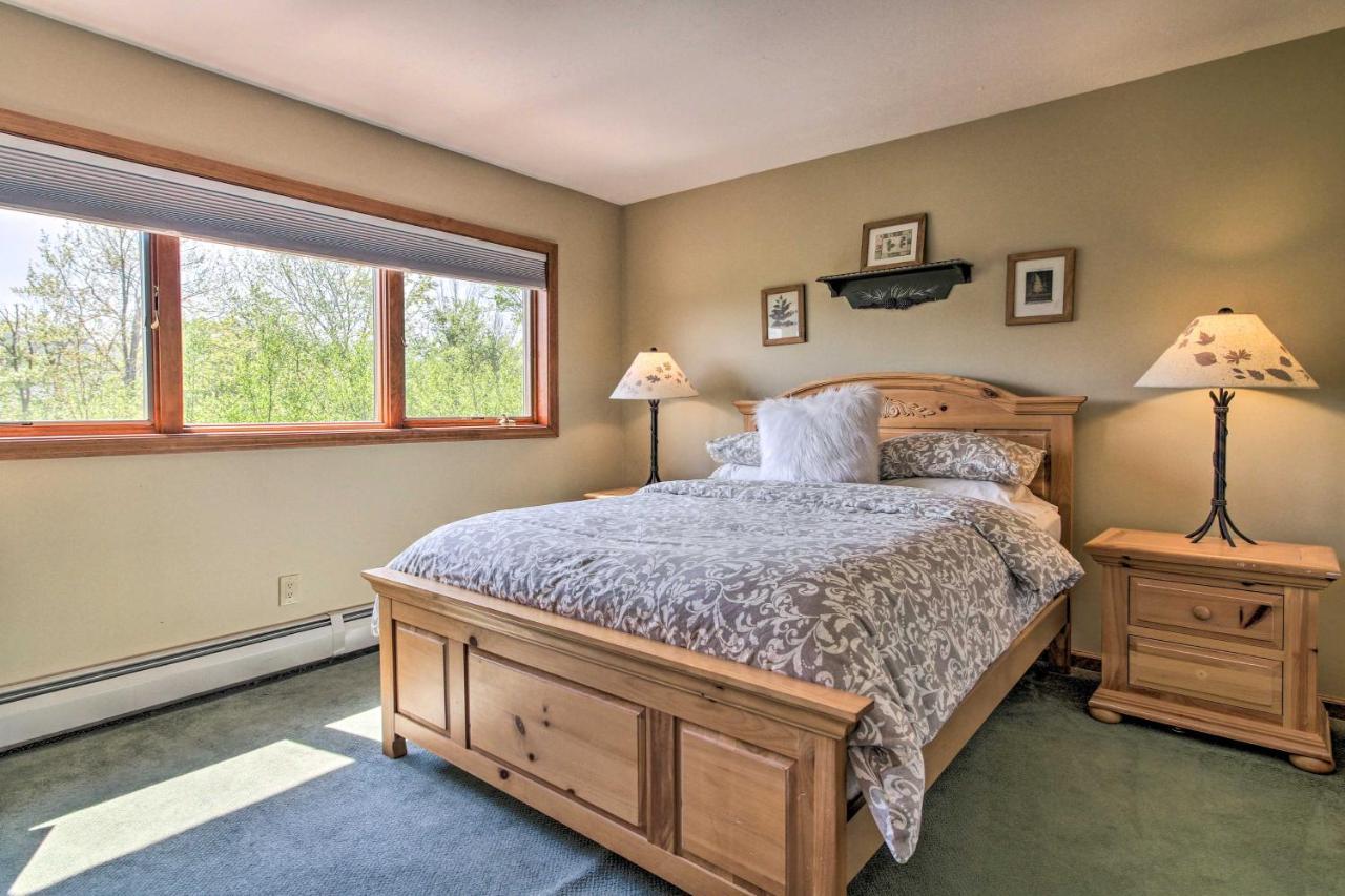 Timber Creek Townhome With 2 Decks And Mtn Views! West Dover Luaran gambar